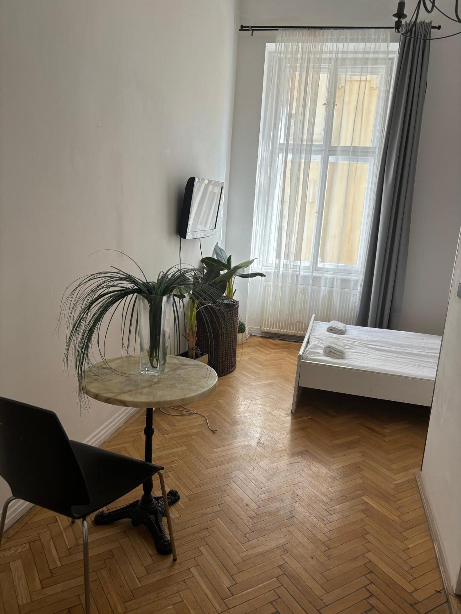 Spring Roses Downtown Boutique Hotel Budapesta Exterior foto
